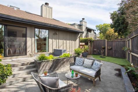 18 Dunlin Court San Rafael CA 94903