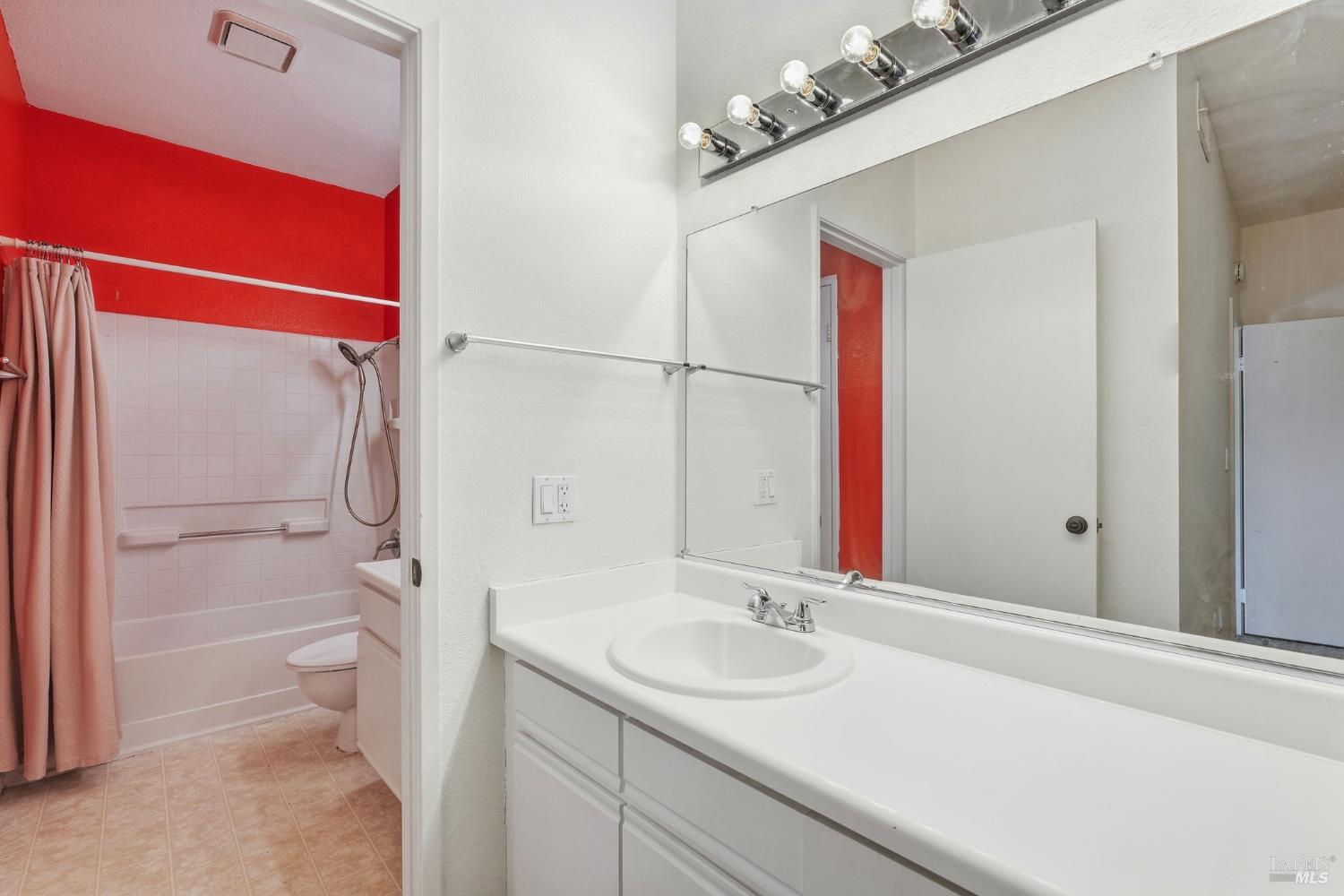 801 Forest Run Hercules CA 94547