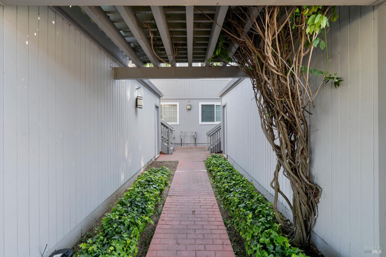 348 Blanchard Lane Benicia CA 94510