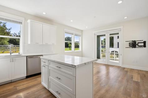2672 Franz Kafka Avenue Santa Rosa CA 95404