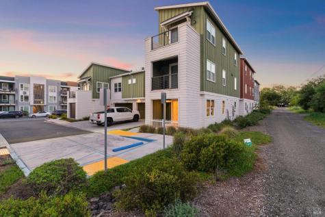 2672 Franz Kafka Avenue Santa Rosa CA 95404