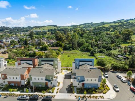 2672 Franz Kafka Avenue Santa Rosa CA 95404
