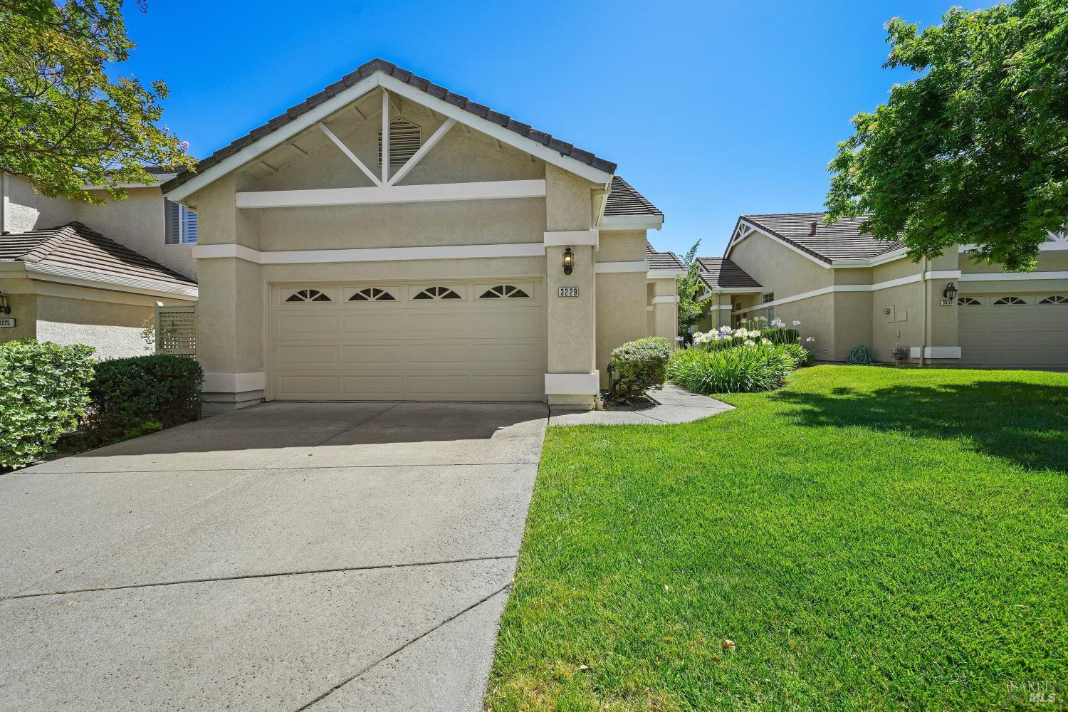 3229 Corte Granada Fairfield CA 94534