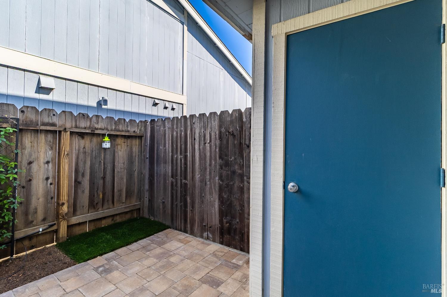 331 East T Street Benicia CA 94510