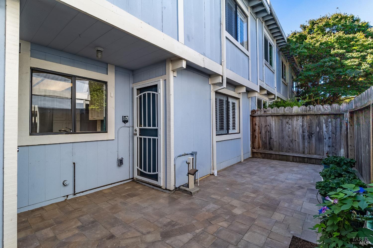 331 East T Street Benicia CA 94510