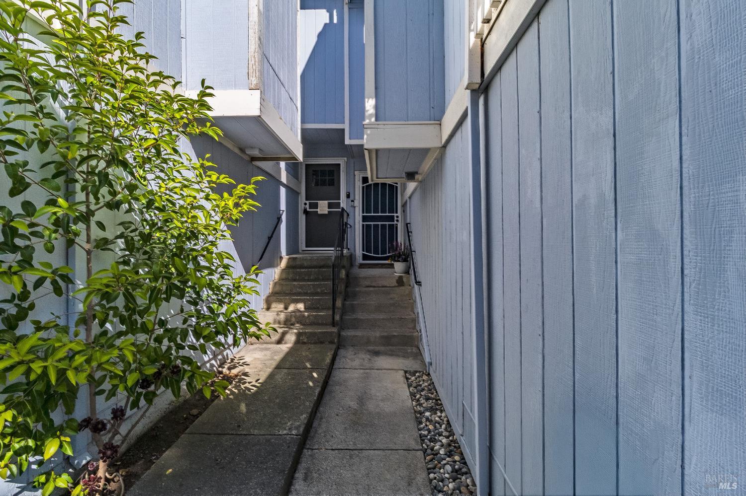 331 East T Street Benicia CA 94510