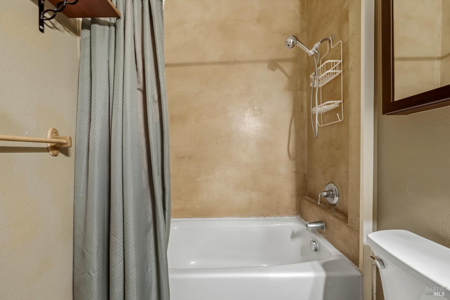 176 Valley Oak Drive Napa CA 94558