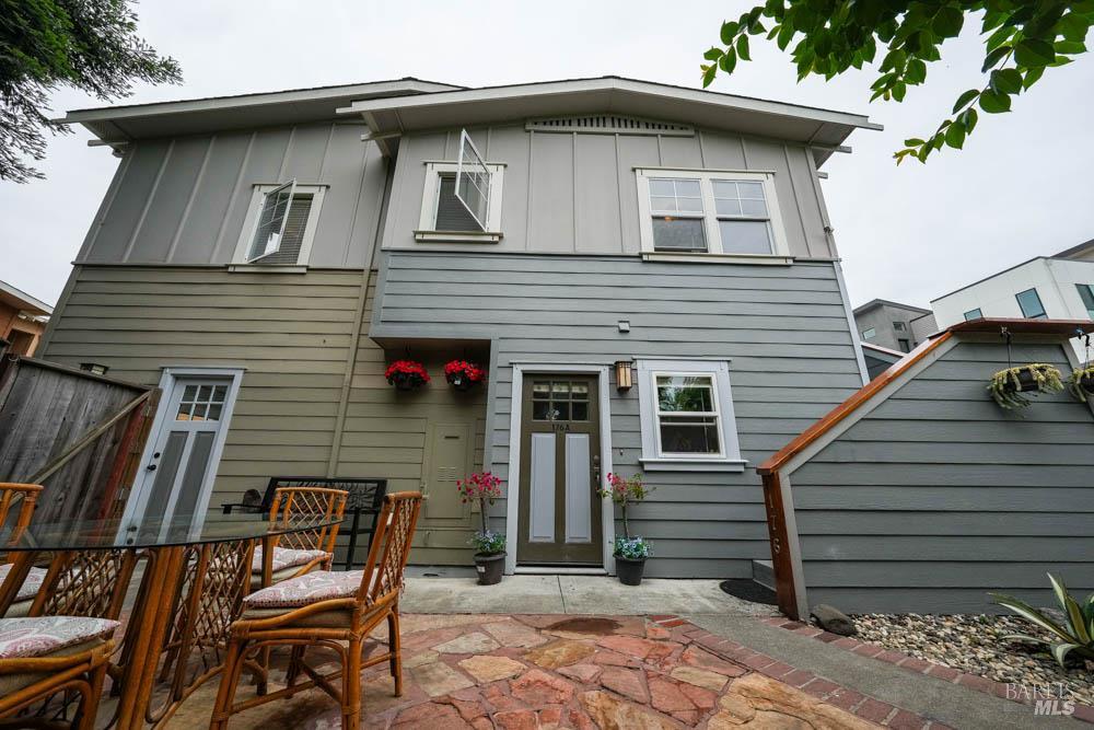 176 Valley Oak Drive Napa CA 94558