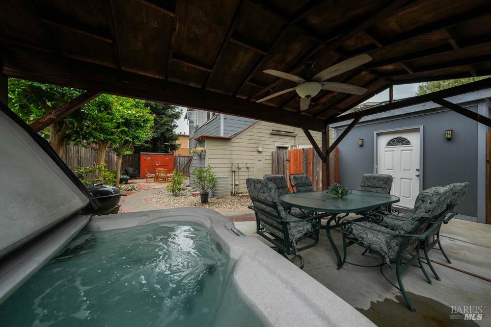 176 Valley Oak Drive Napa CA 94558