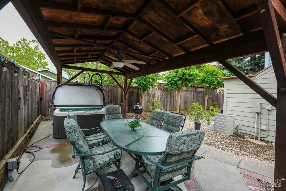 176 Valley Oak Drive Napa CA 94558