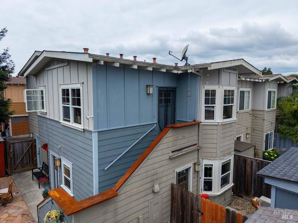 176 Valley Oak Drive Napa CA 94558