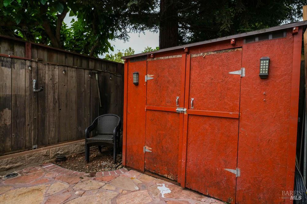176 Valley Oak Drive Napa CA 94558