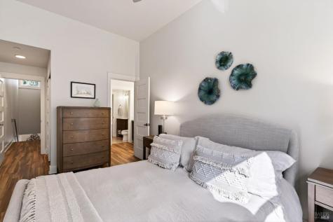 544 Grove Street Healdsburg CA 95448