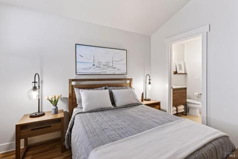 544 Grove Street Healdsburg CA 95448