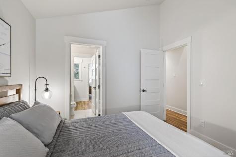 544 Grove Street Healdsburg CA 95448