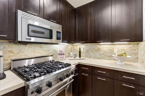 544 Grove Street Healdsburg CA 95448
