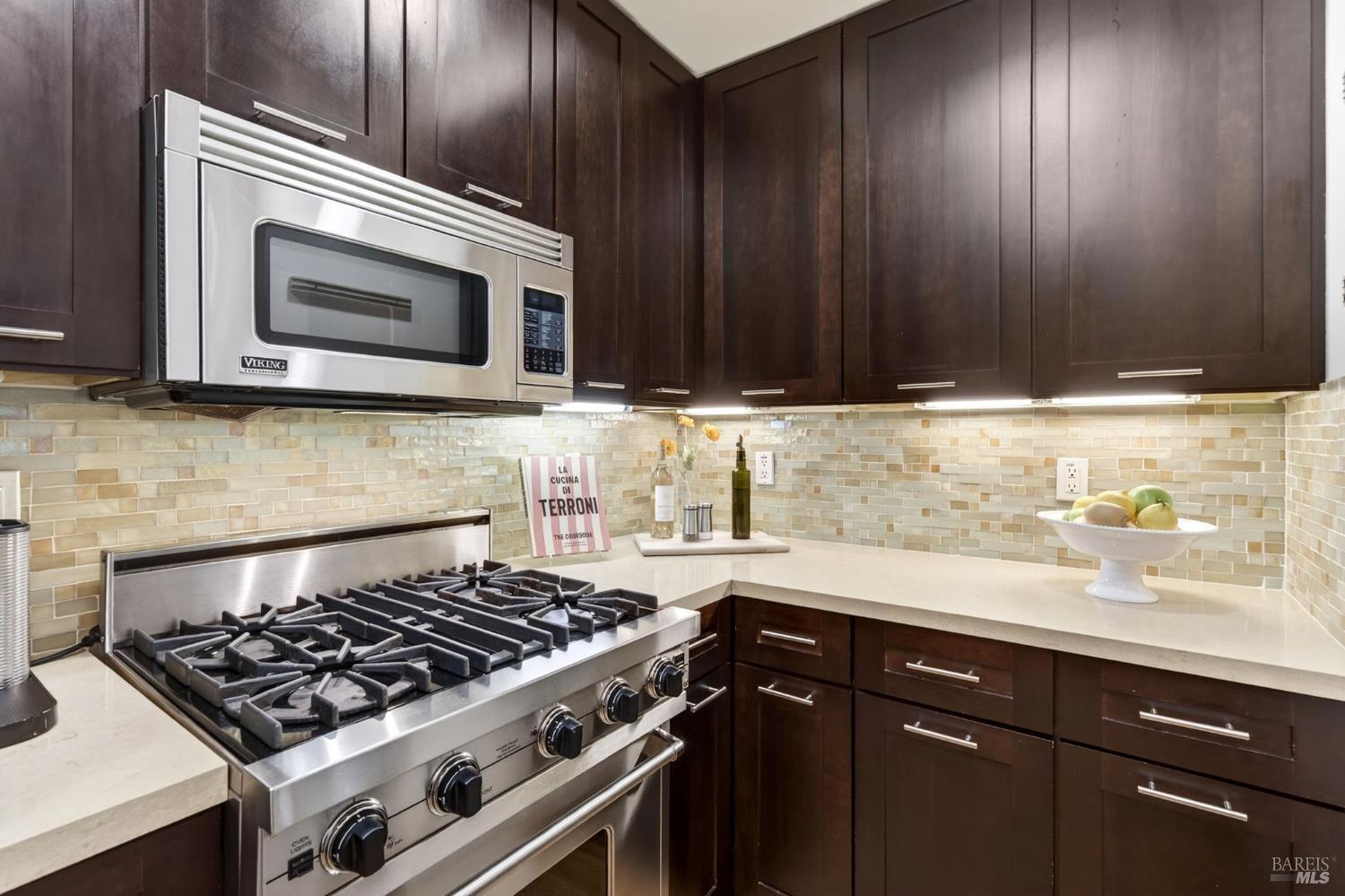 544 Grove Street Healdsburg CA 95448