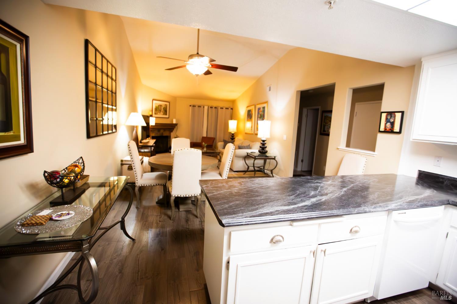 9 Vanessa Court W Napa CA 94558