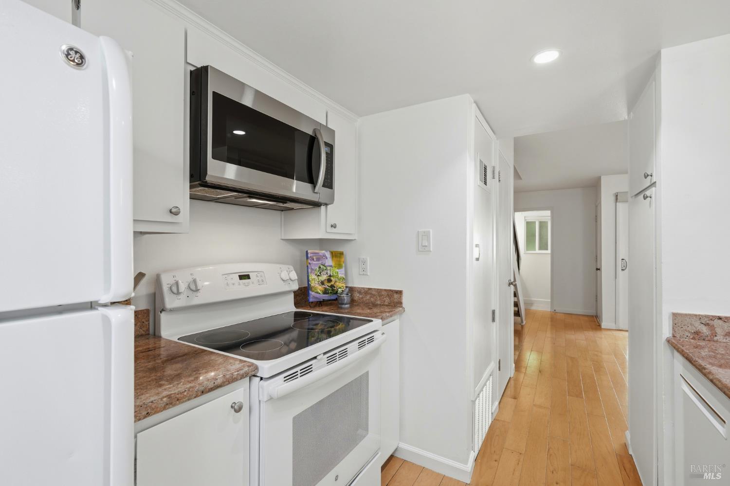245 Roundtree Way San Rafael CA 94903