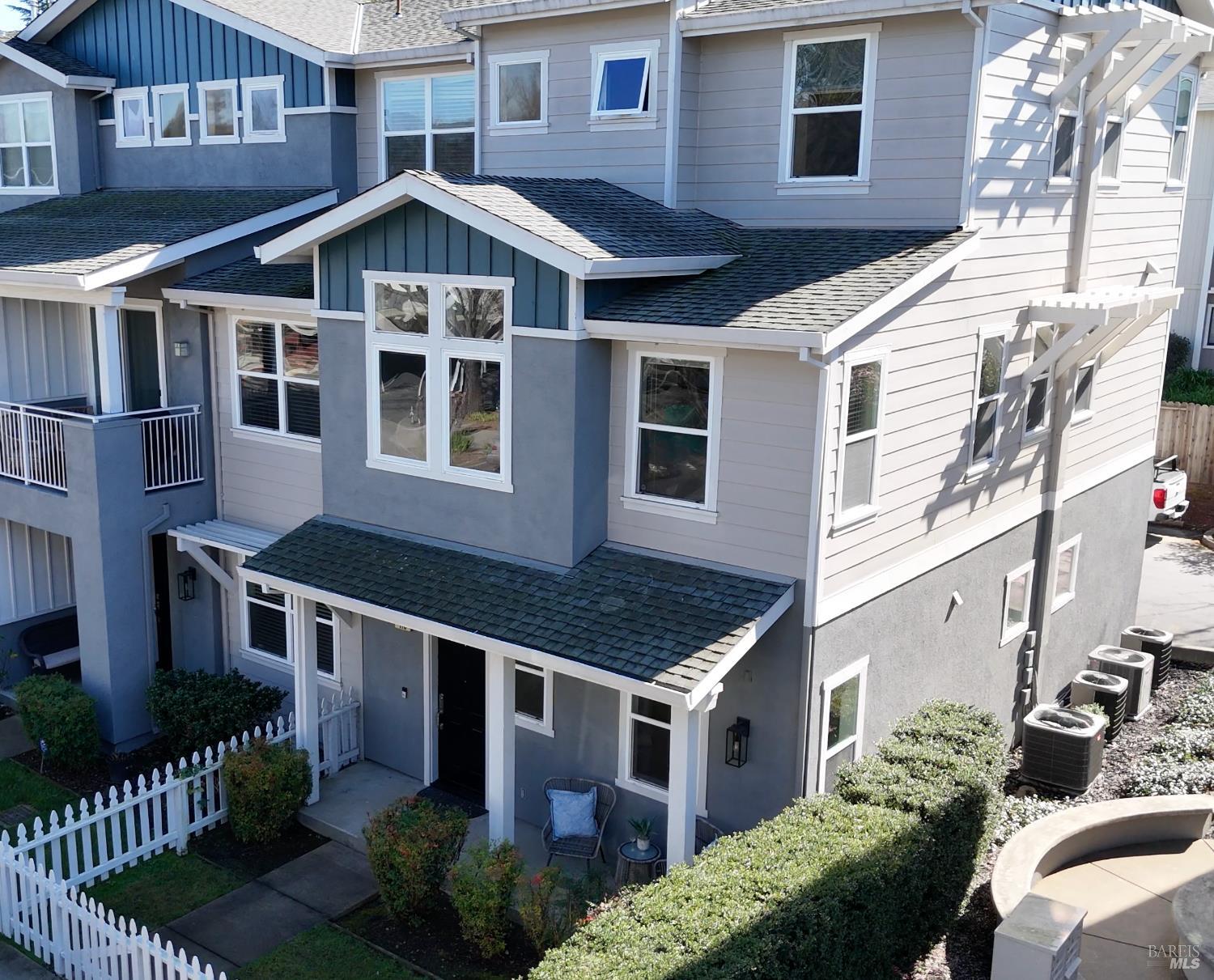113 Firefly Lane Napa CA 94558