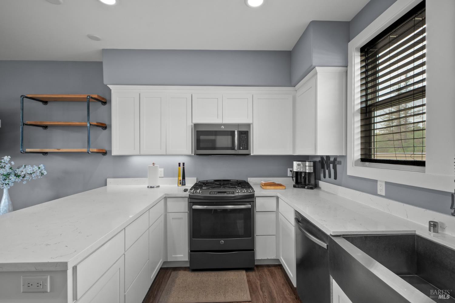 1593 Cali Lane Healdsburg CA 95448