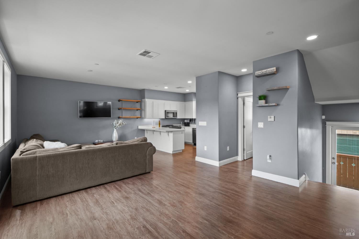 1593 Cali Lane Healdsburg CA 95448