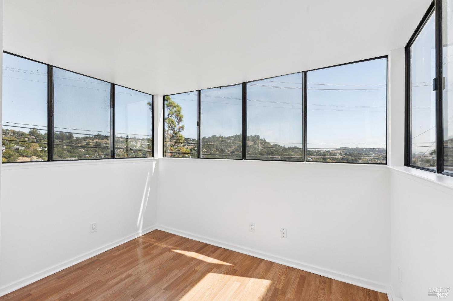938 Via Casitas Greenbrae CA 94904