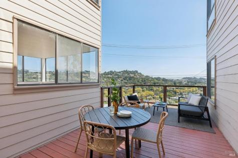 938 Via Casitas Greenbrae CA 94904