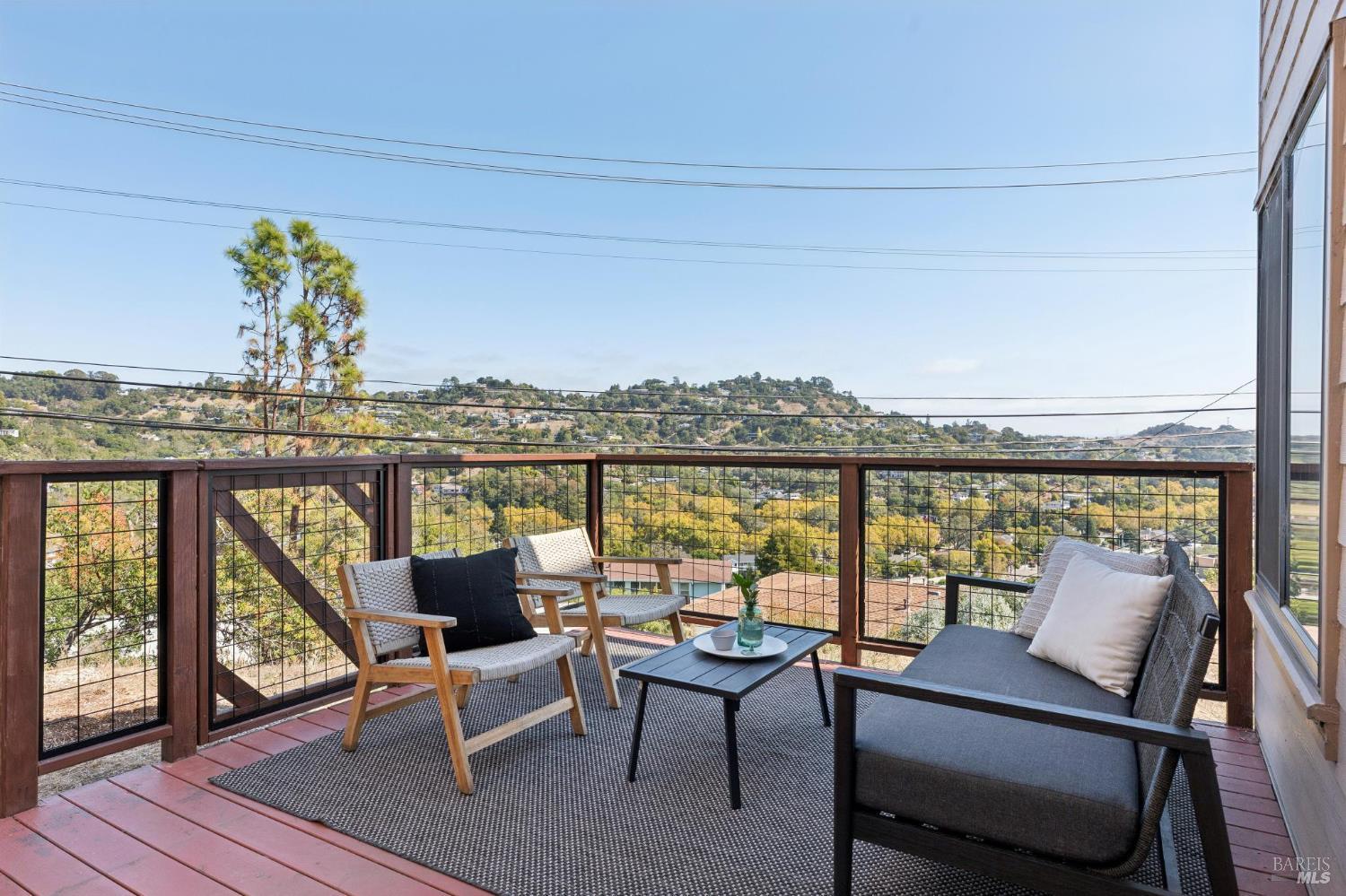 938 Via Casitas Greenbrae CA 94904