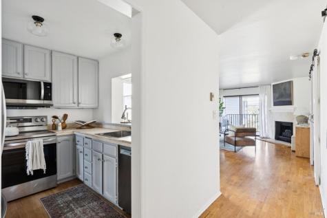 938 Via Casitas Greenbrae CA 94904