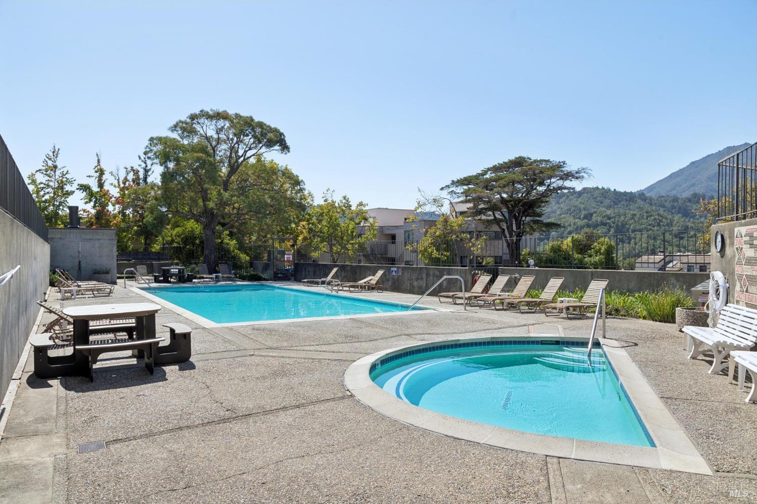 938 Via Casitas Greenbrae CA 94904