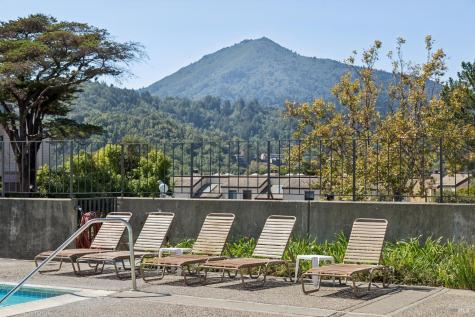 938 Via Casitas Greenbrae CA 94904