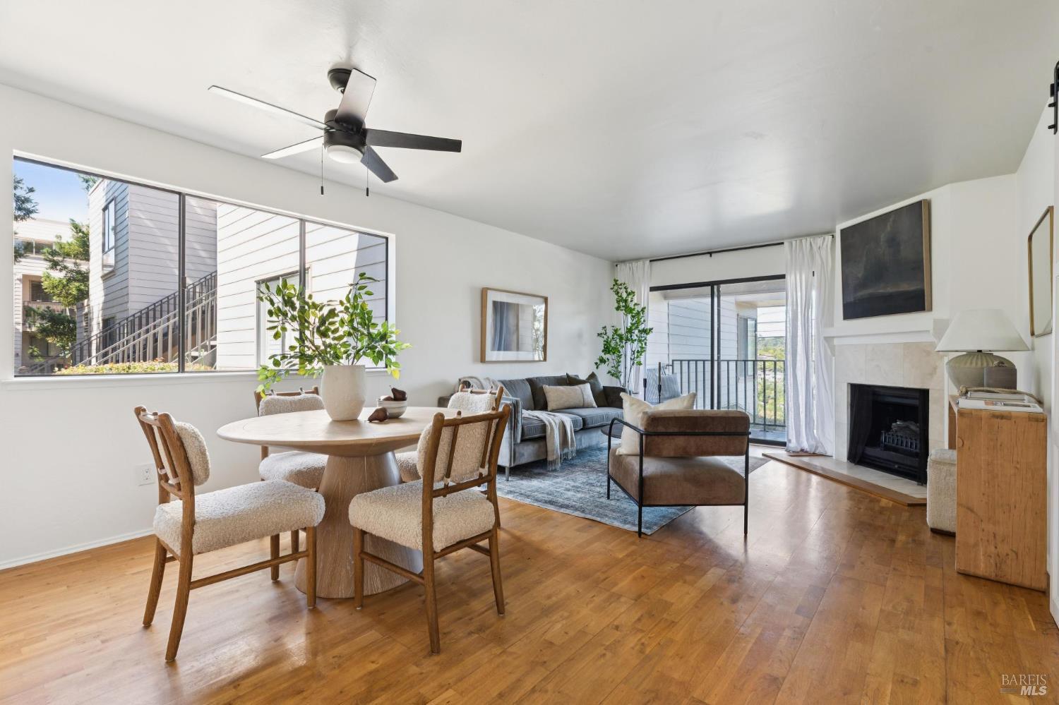 938 Via Casitas Greenbrae CA 94904