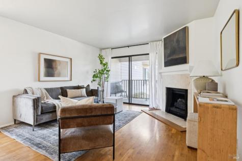 938 Via Casitas Greenbrae CA 94904