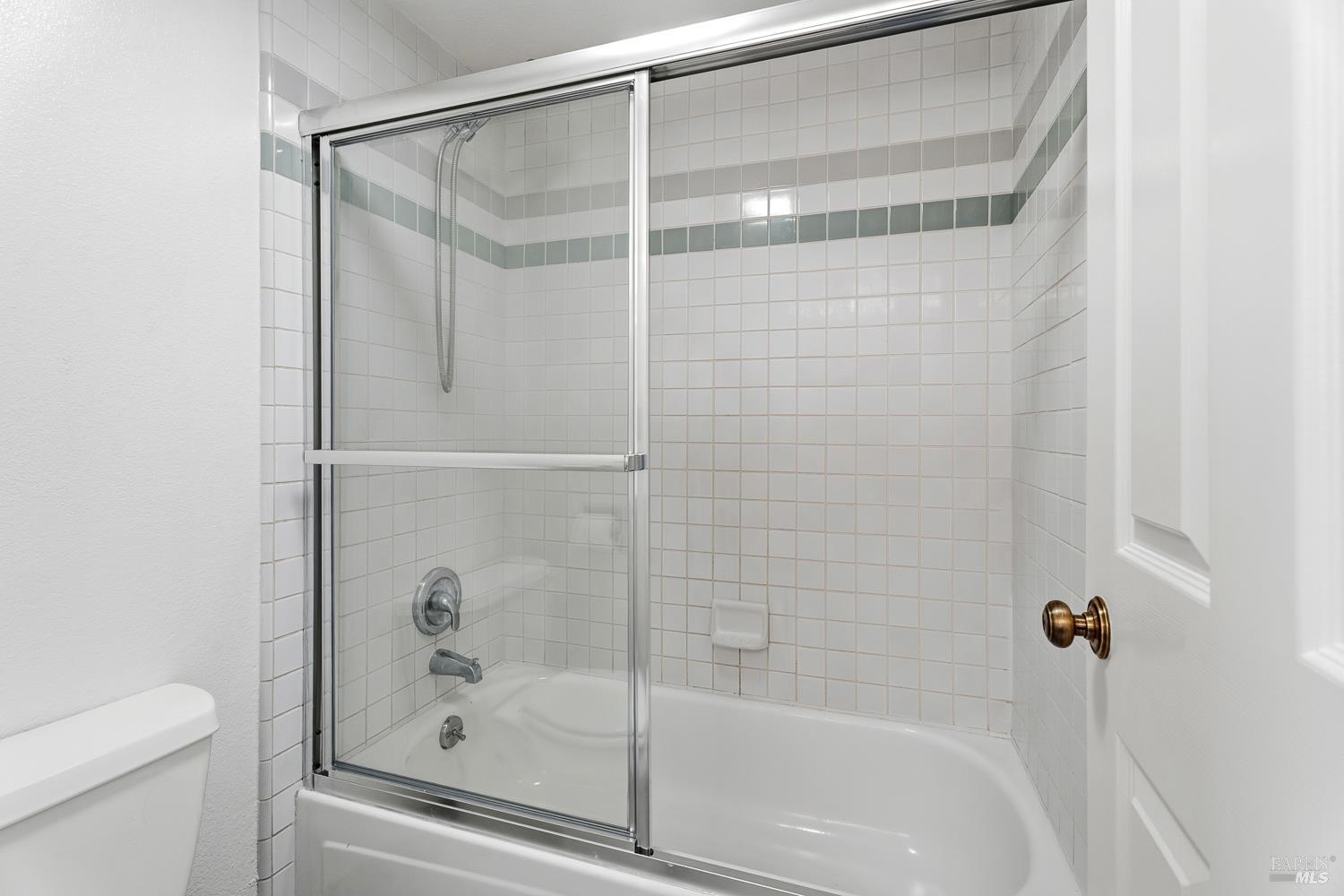 117 Elbridge Avenue Cloverdale CA 95425