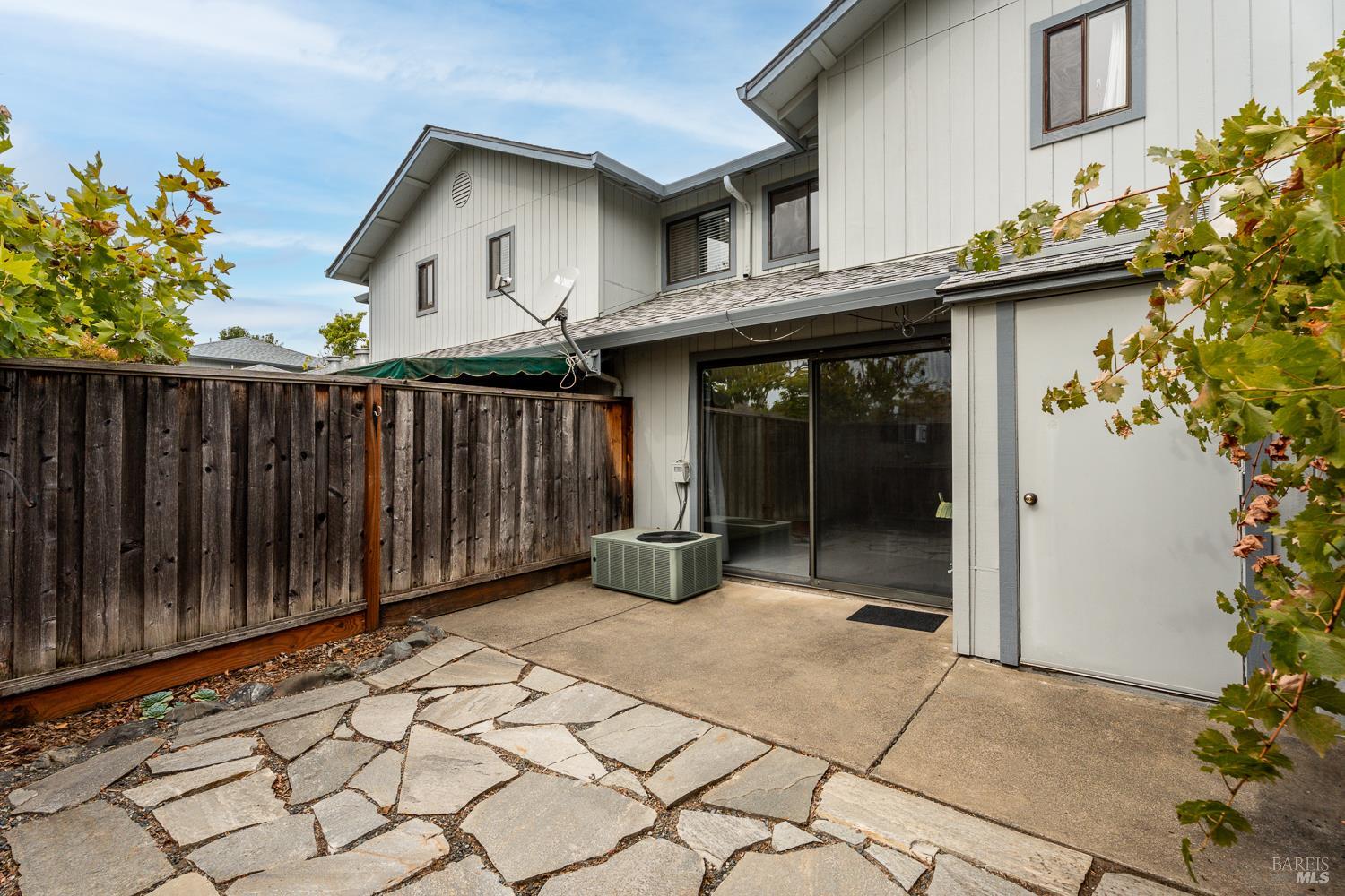117 Elbridge Avenue Cloverdale CA 95425