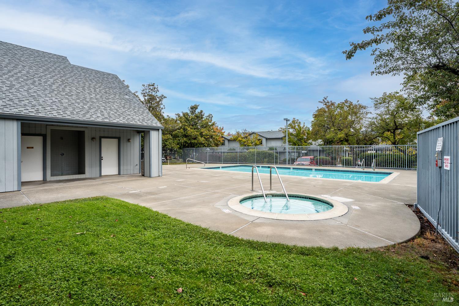 117 Elbridge Avenue Cloverdale CA 95425