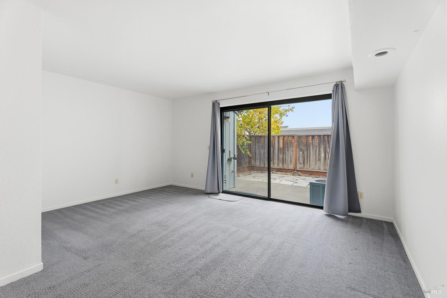 117 Elbridge Avenue Cloverdale CA 95425