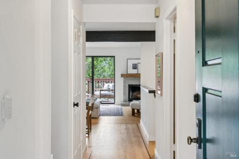 1104 Susan Way Novato CA 94947
