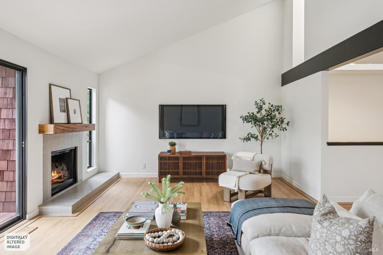 1104 Susan Way Novato CA 94947