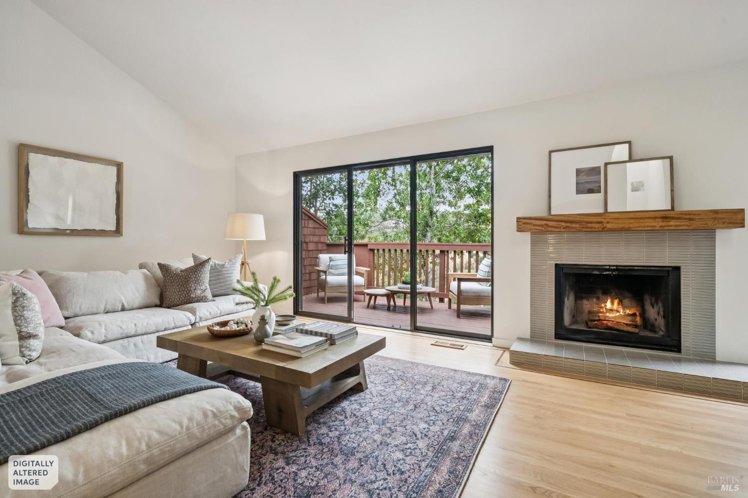 1104 Susan Way Novato CA 94947