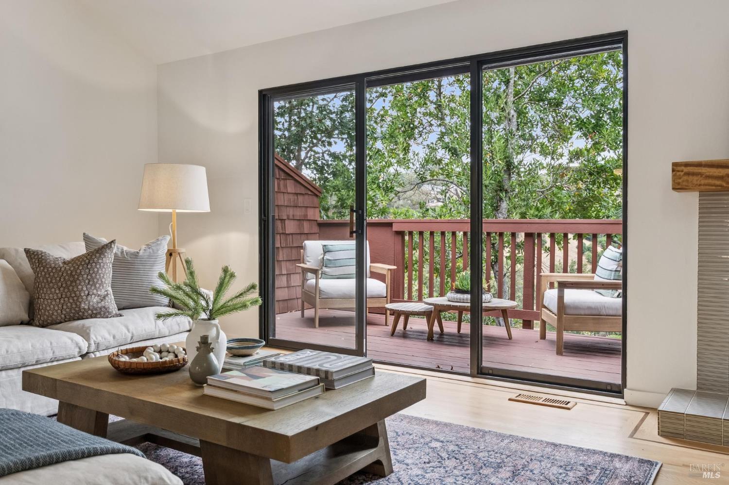 1104 Susan Way Novato CA 94947