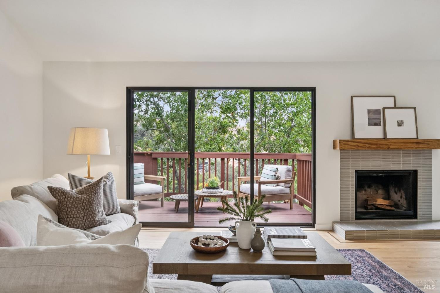 1104 Susan Way Novato CA 94947