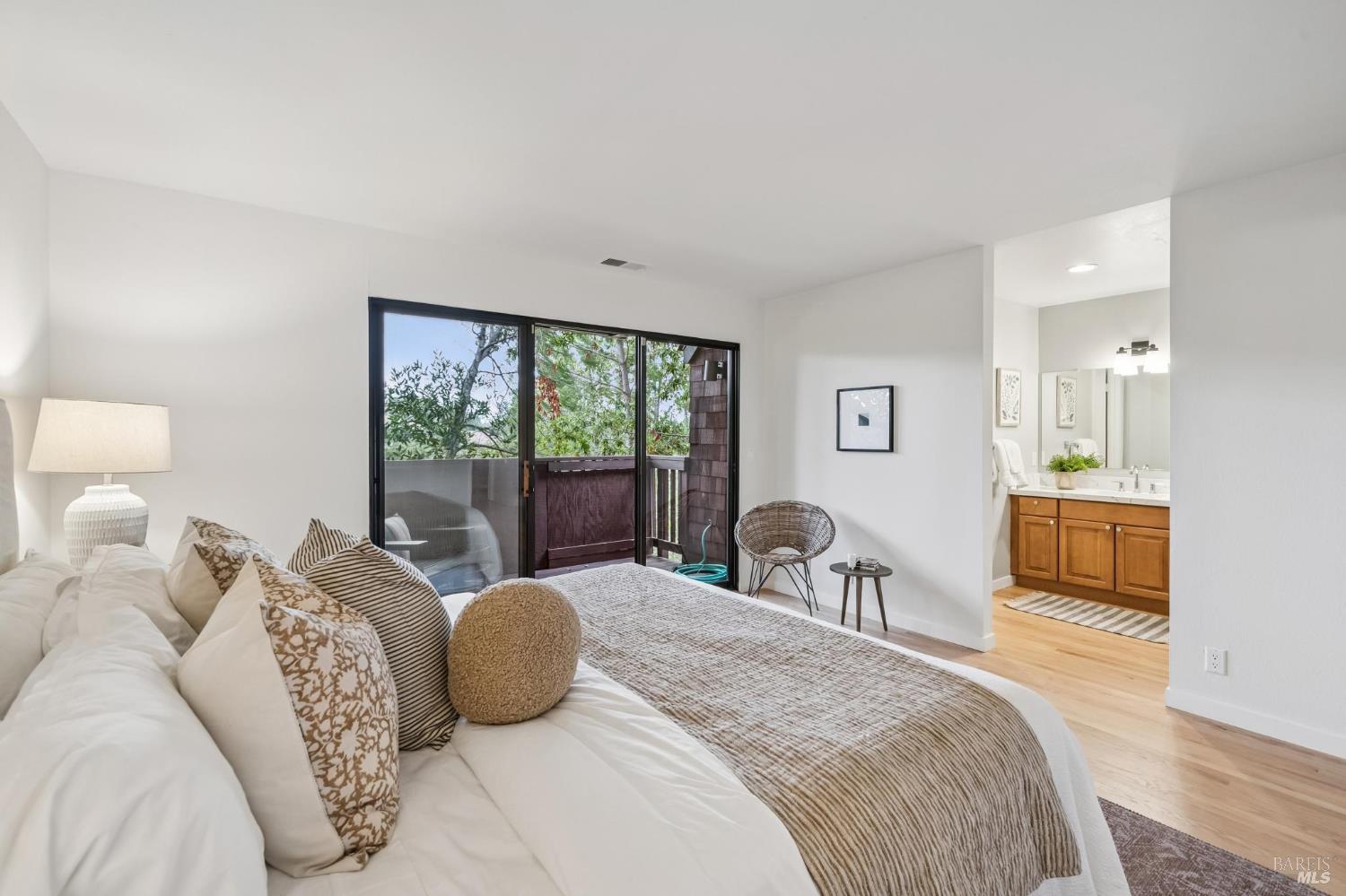 1104 Susan Way Novato CA 94947