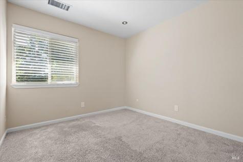303 Algiers Court Santa Rosa CA 95409