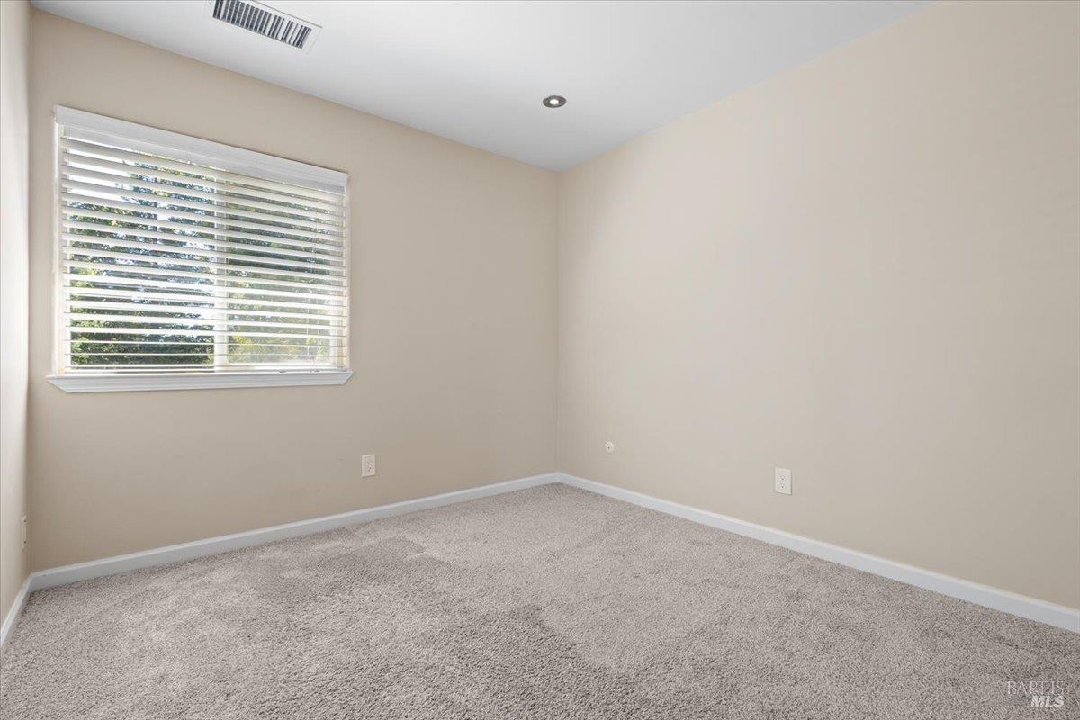 303 Algiers Court Santa Rosa CA 95409