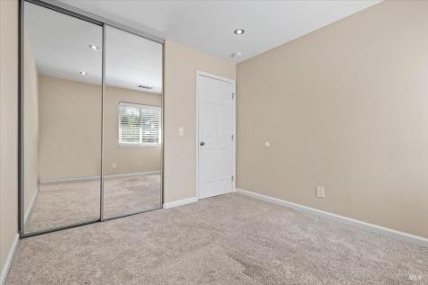 303 Algiers Court Santa Rosa CA 95409