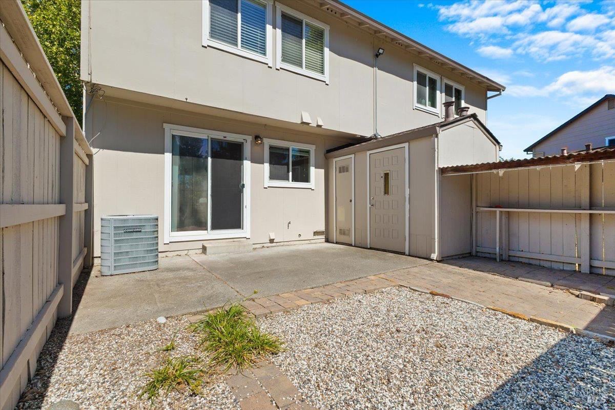 303 Algiers Court Santa Rosa CA 95409