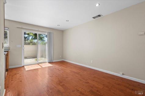 303 Algiers Court Santa Rosa CA 95409