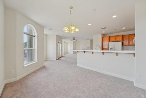 43 Johnson Street Windsor CA 95492